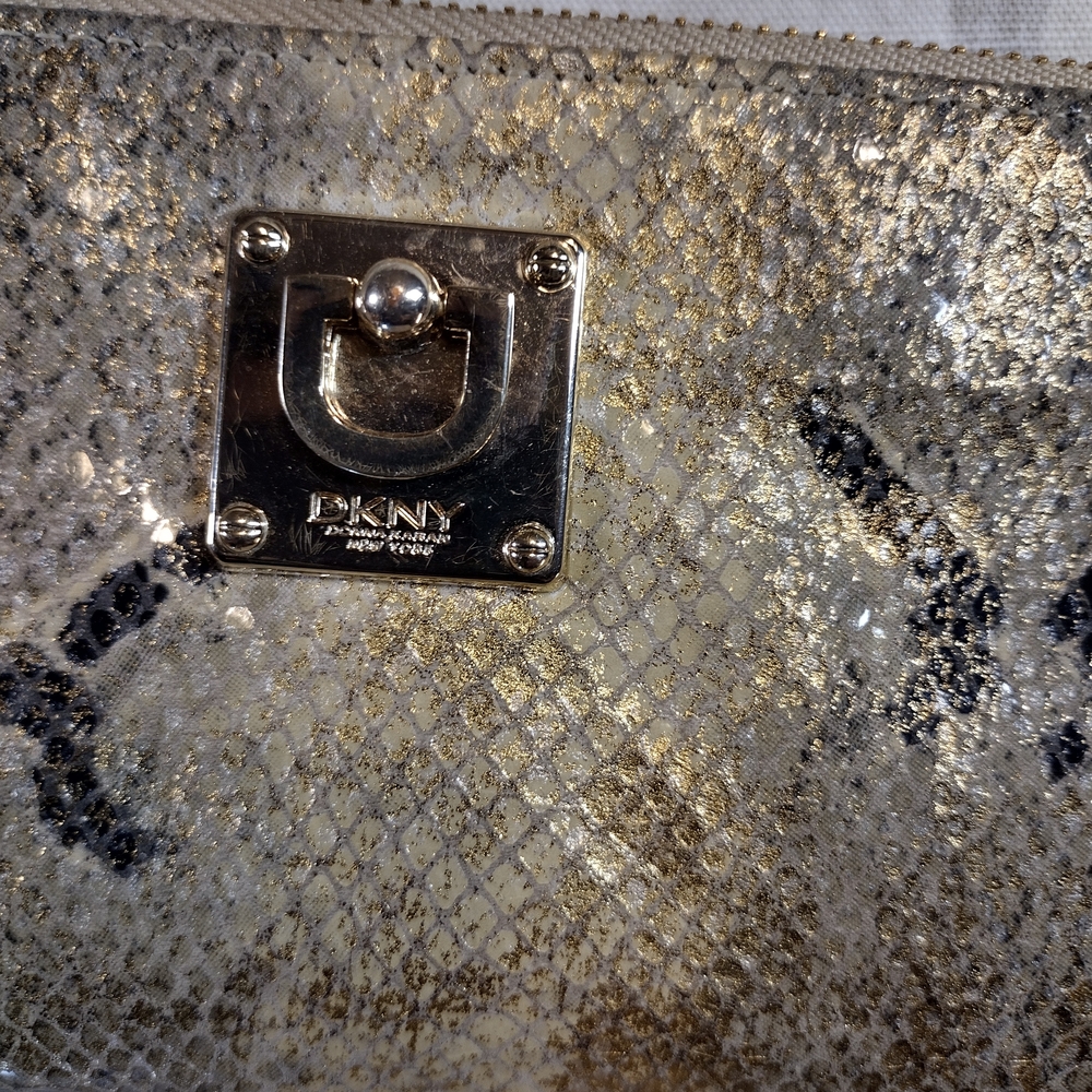 Elegant DKNY Snake Print Wristlet Clutch - Picture 2 of 7